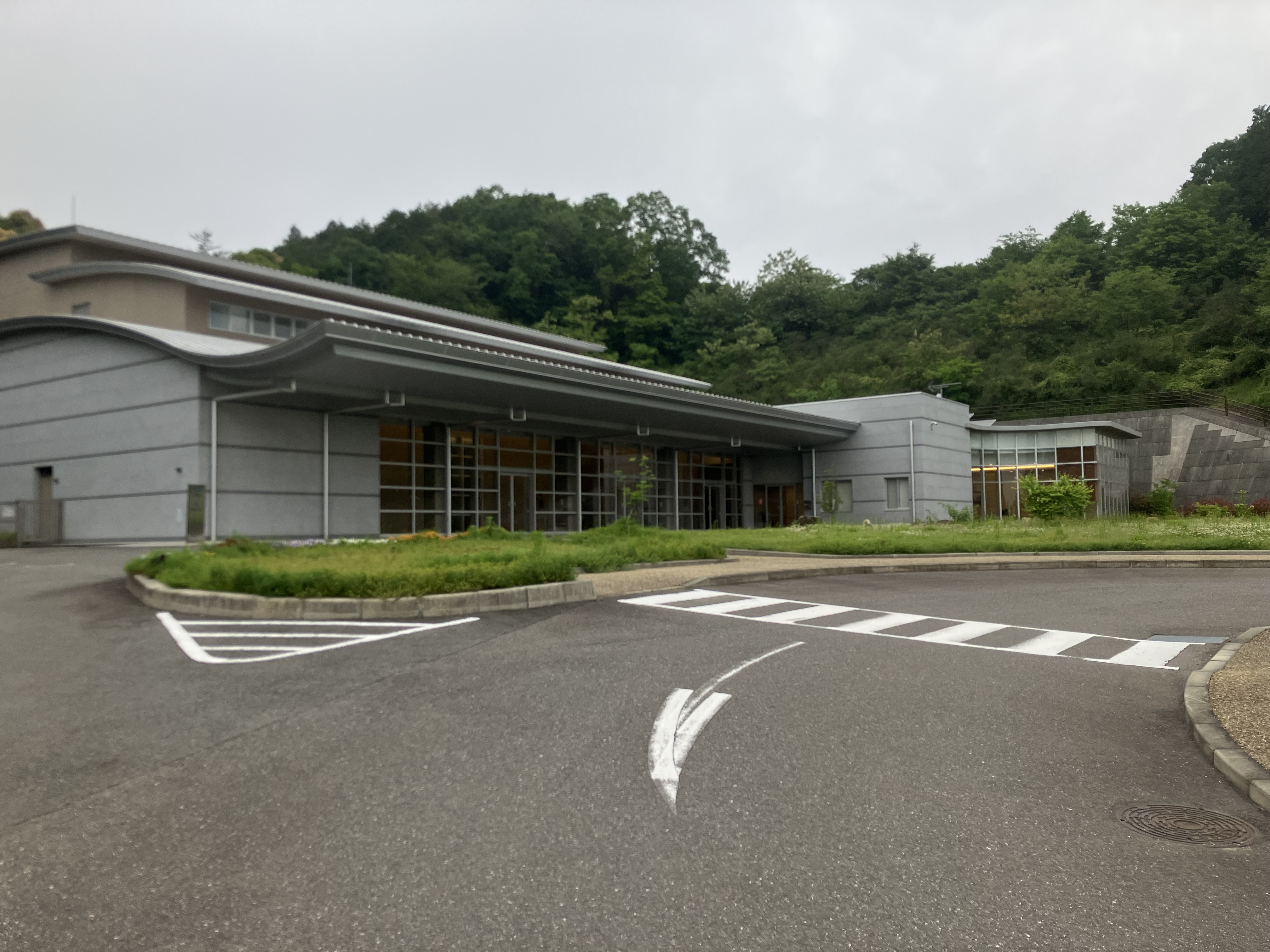 河内長野斎場外観